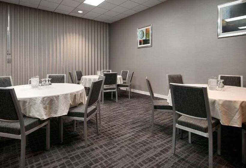 فندق Best Western Cascadia Inn