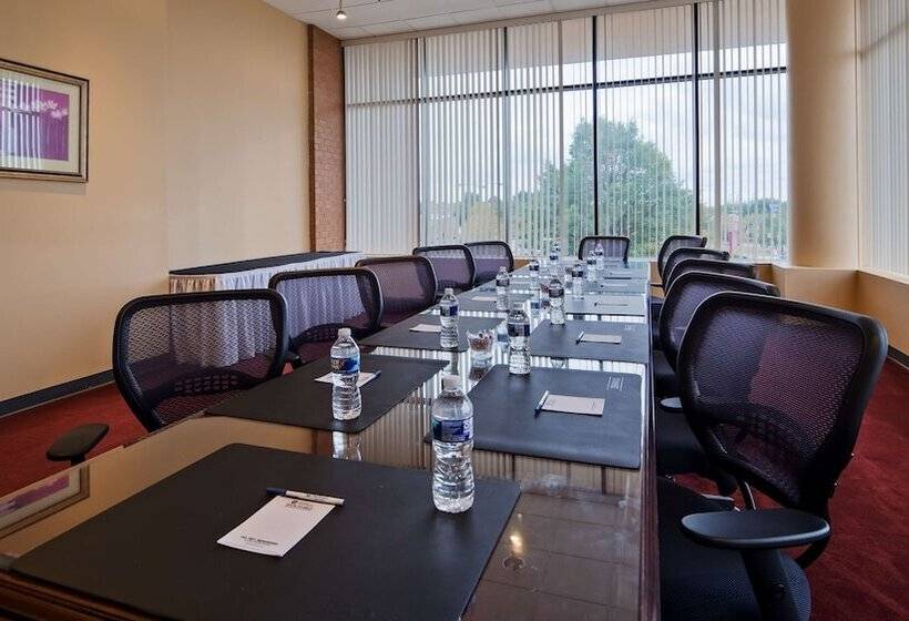 Best Western Plus Hotel & Conference Center