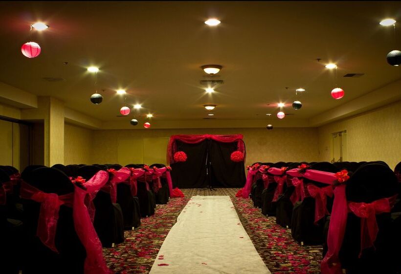 هتل Best Western Plus Heritage Inn