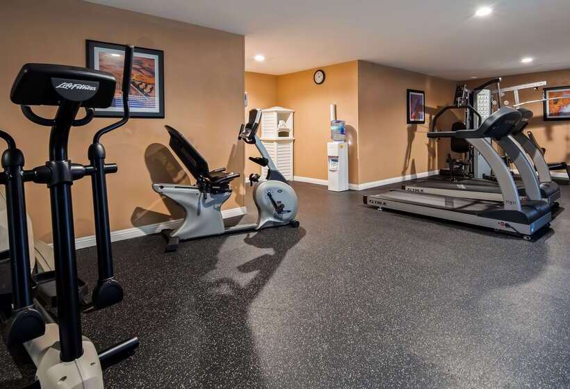 هتل Best Western Plus Heritage Inn