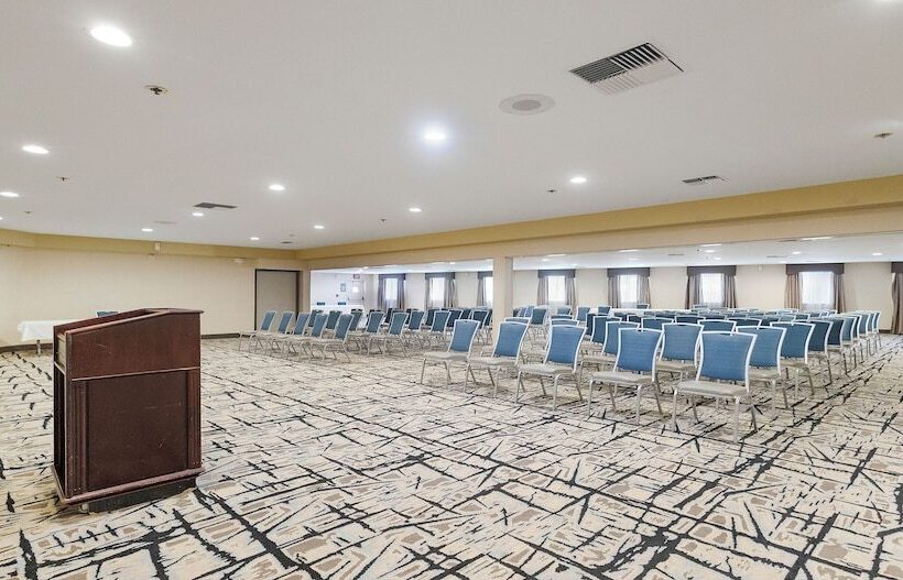 هتل Best Western Plus Heritage Inn