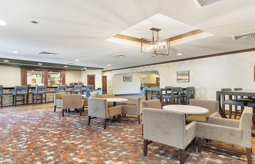 هتل Best Western Plus Heritage Inn