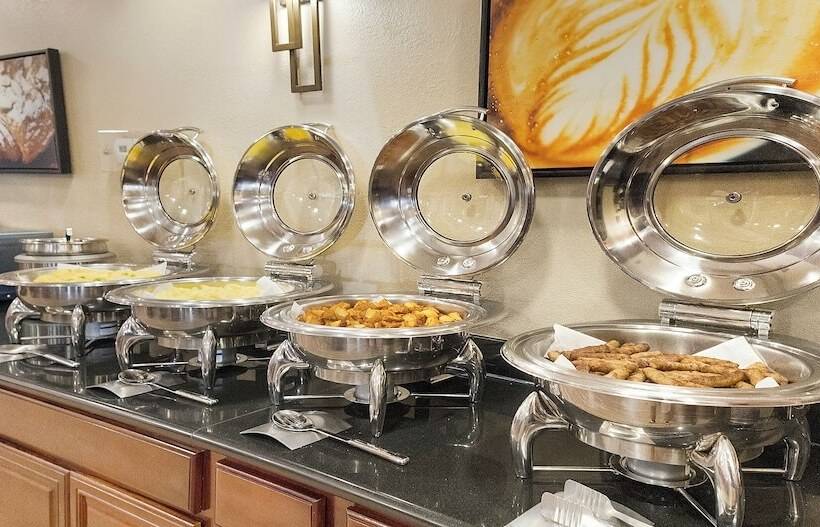 هتل Best Western Plus Heritage Inn