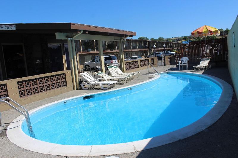 فندق Cedars Inn Lewiston