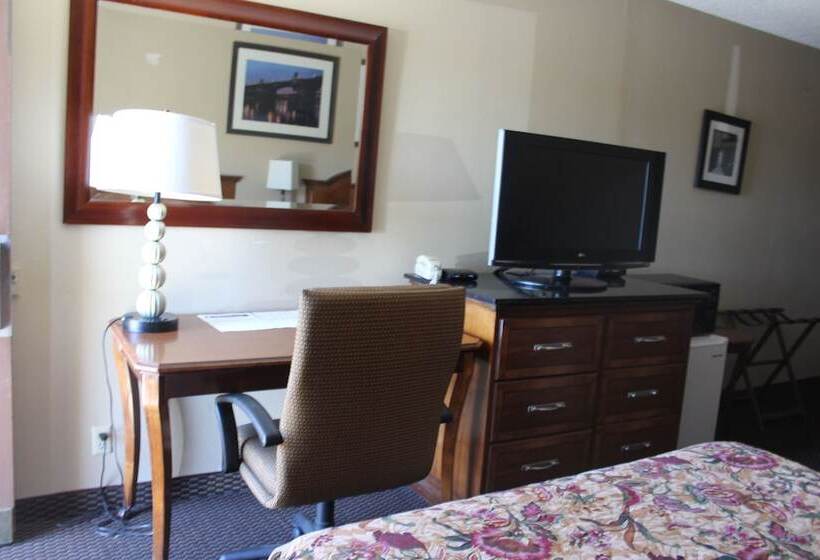 هتل Cedars Inn Lewiston