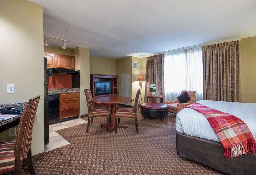 Hotel Clarion Collection  Arlington Court Suites