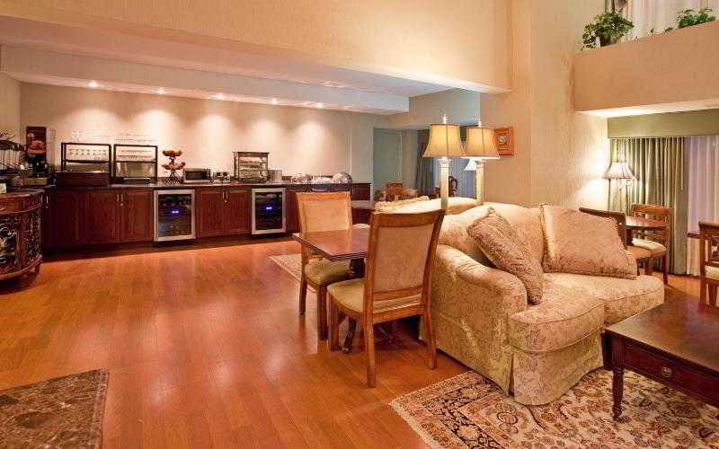 Clayton Plaza Hotel & Extended Stay