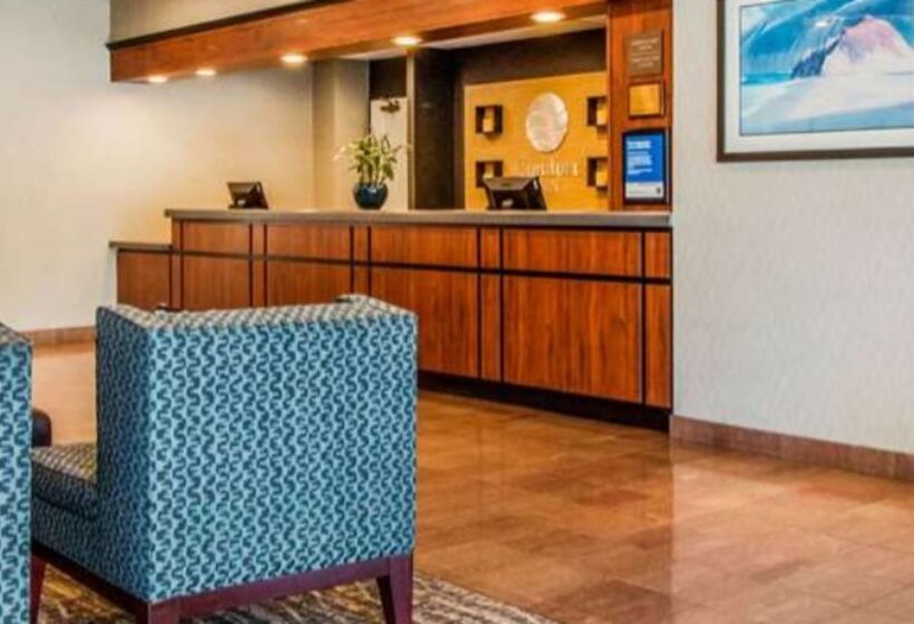 هتل Comfort Inn By The Bay