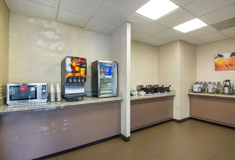 هتل Comfort Inn By The Bay