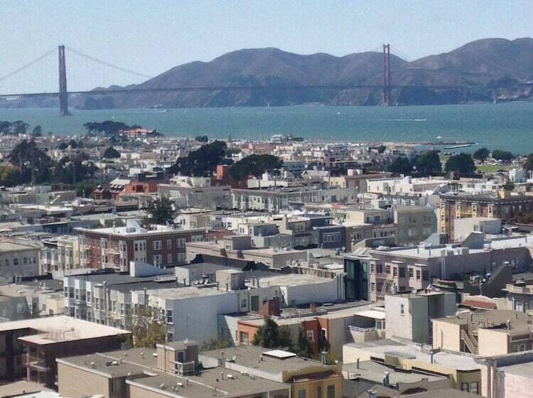 هتل Comfort Inn By The Bay