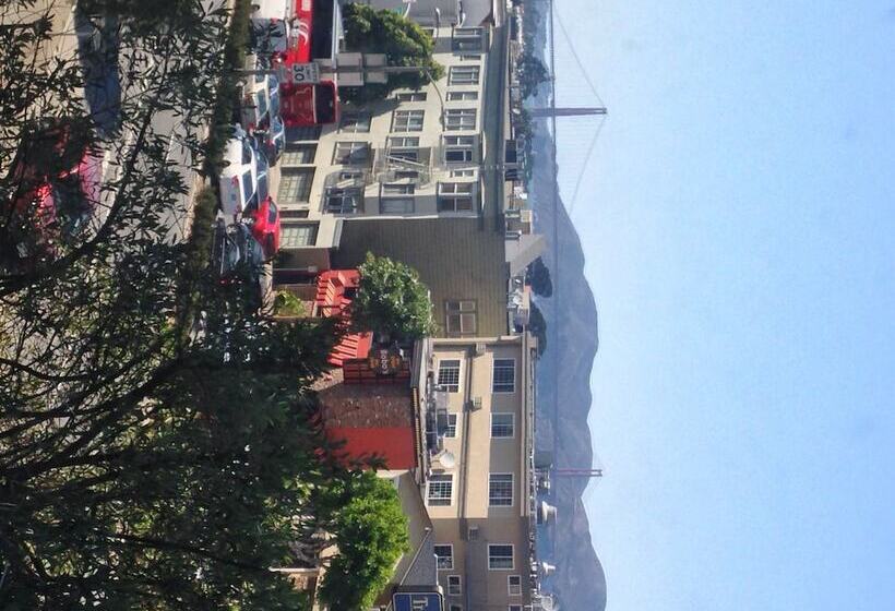 هتل Comfort Inn By The Bay