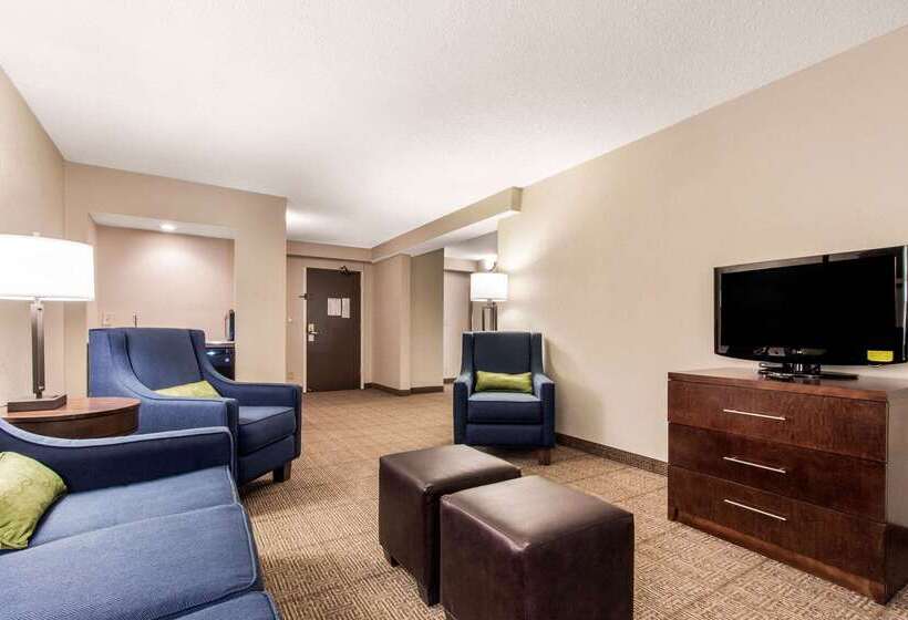 فندق Comfort Inn & Suites Omaha Central