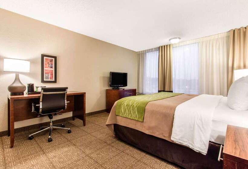 فندق Comfort Inn & Suites Omaha Central