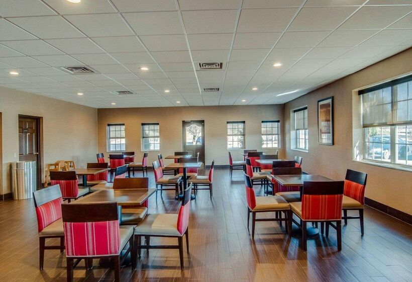 酒店 Comfort Inn & Suites Raphine  Lexington Near I81 And I64