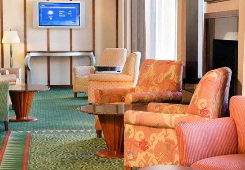 هتل Courtyard By Marriott Rockford
