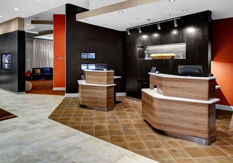 هتل Courtyard By Marriott St. Cloud