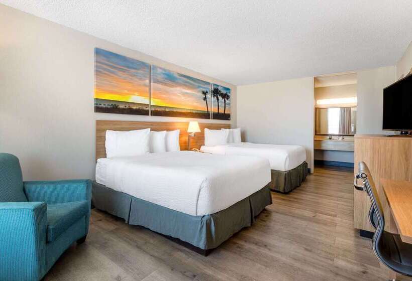 Отель Days Inn By Wyndham Titusville Kennedy Space Center
