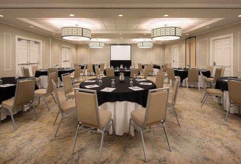 فندق Doubletree By Hilton Atlanta   Roswell