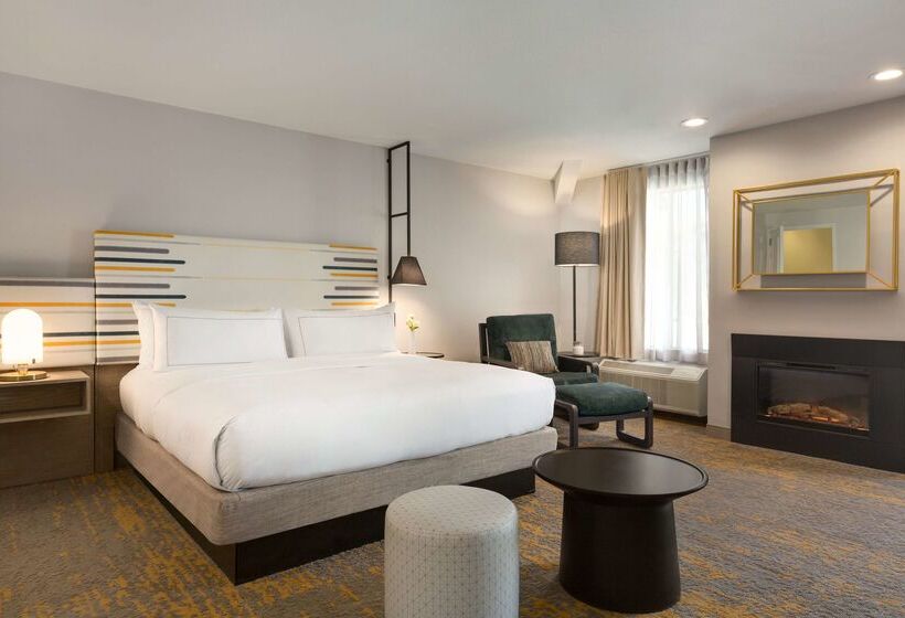 호텔 Doubletree By Hilton Campbell Pruneyard Plaza