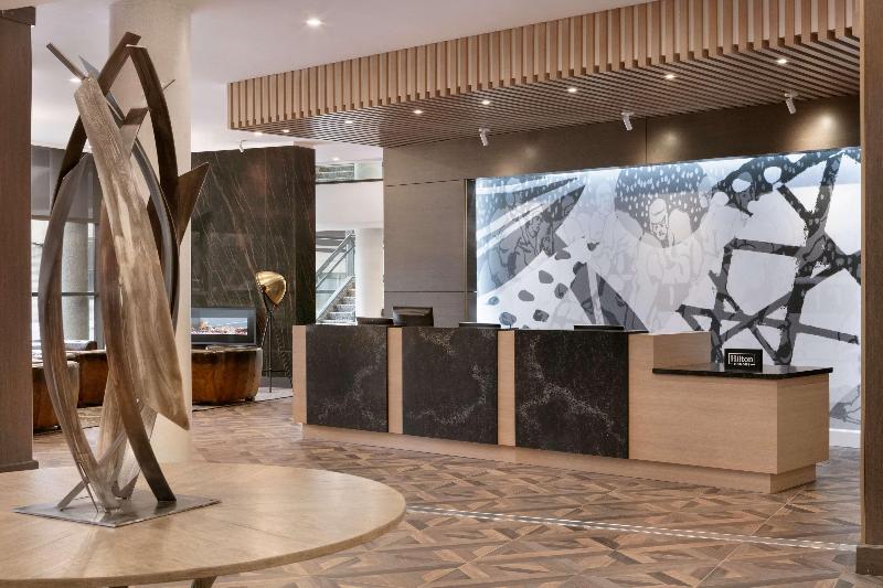 هتل Doubletree By Hilton Canton Downtown