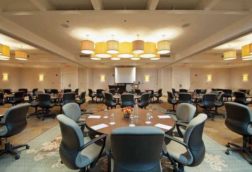 ホテル Doubletree By Hilton  Chicago  North Shore Conference Center