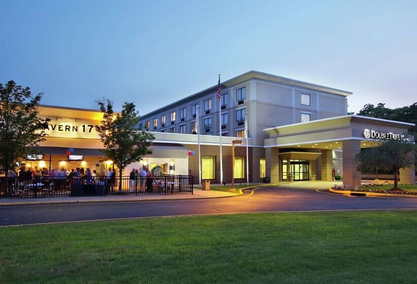 בית מלון כפרי Doubletree By Hilton  Mahwah
