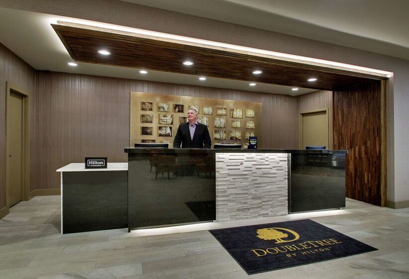 هتل Doubletree By Hilton Mt. Vernon