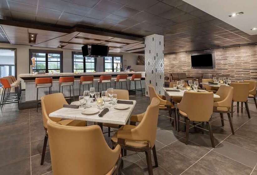 هتل Doubletree By Hilton San Francisco South Airport Blvd
