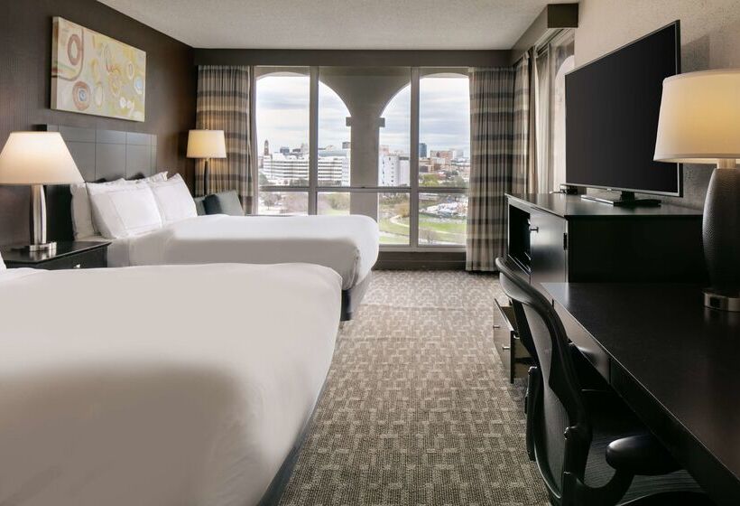 هتل Doubletree By Hilton Dallas   Market Center