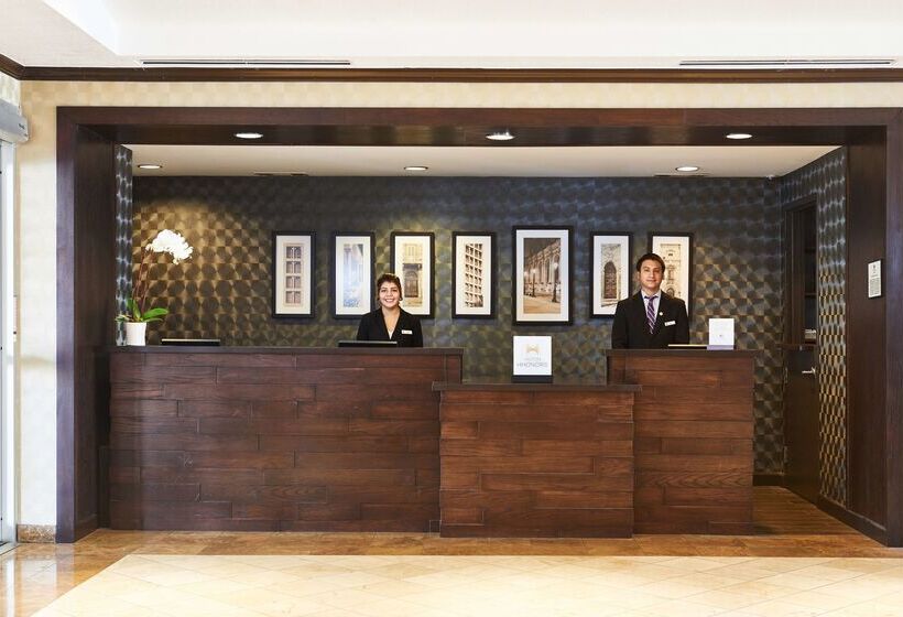 هتل Doubletree By Hilton Dallas   Market Center
