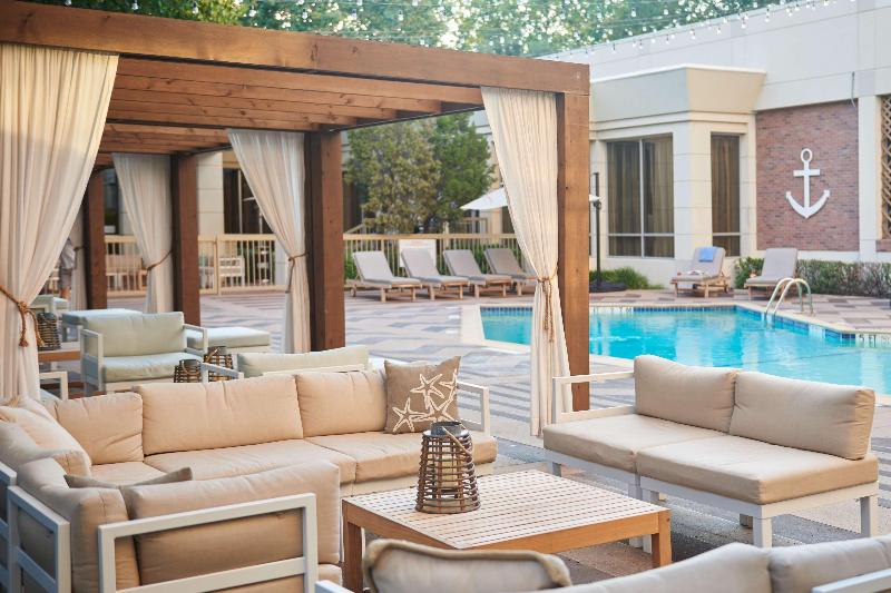 هتل Doubletree By Hilton Dallas   Market Center