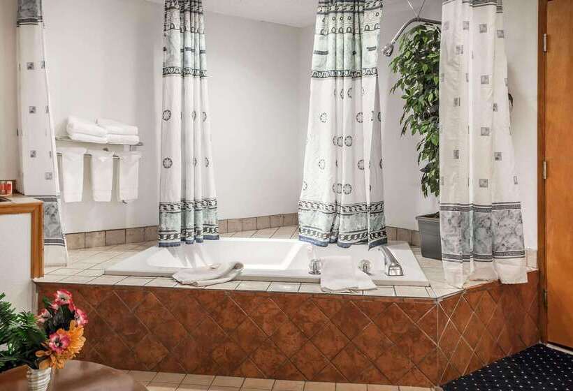 هتل Econo Lodge Seatac Airport North Seattle