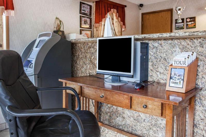 هتل Econo Lodge Seatac Airport North Seattle
