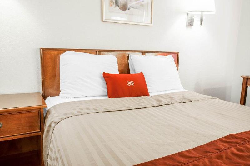 هتل Econo Lodge Seatac Airport North Seattle