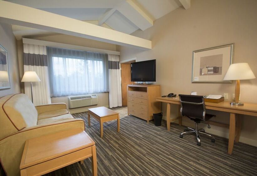 호텔 Four Points By Sheraton Melville Long Island