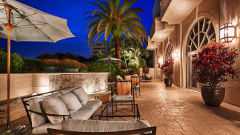 هتل Four Seasons Resort Palm Beach