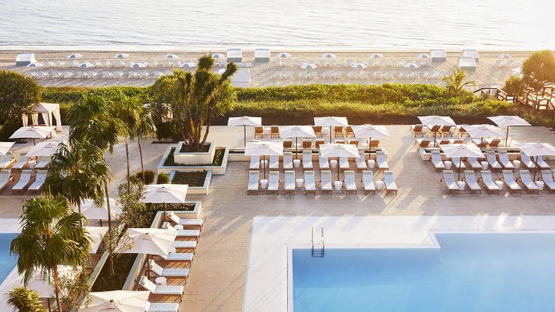 هتل Four Seasons Resort Palm Beach