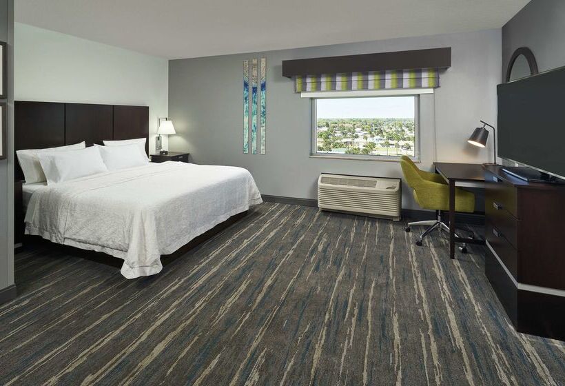 هتل Hampton Inn Daytona Beach/beachfront