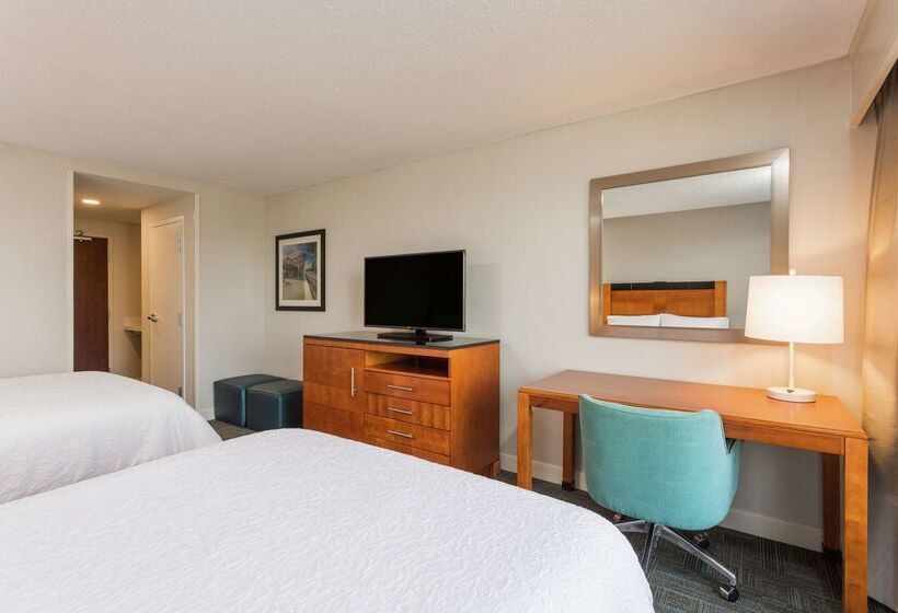هتل Hampton Inn Manassas