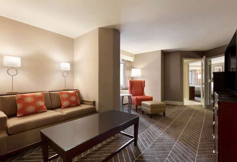 هتل Hilton Arlington