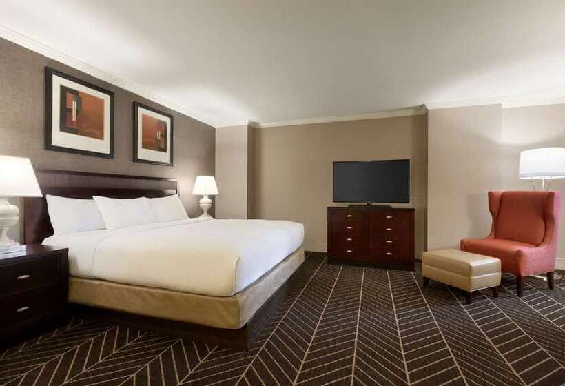 هتل Hilton Arlington