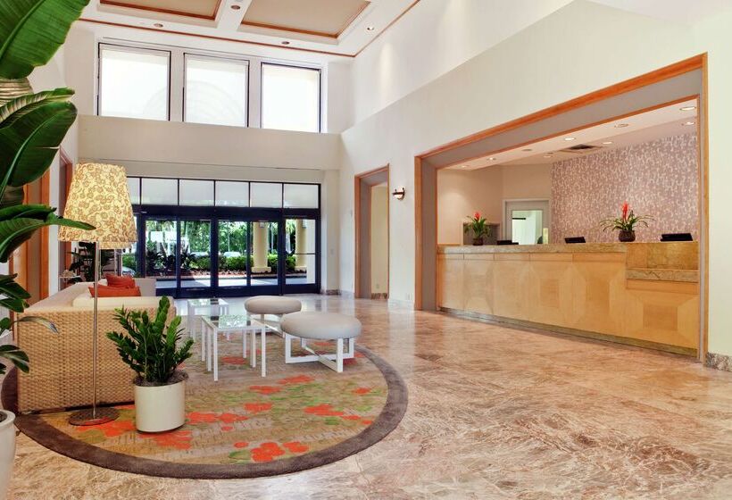 فندق Hilton Boca Raton Suites