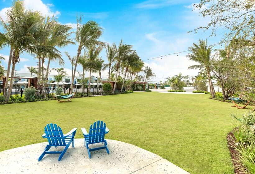 هتل Hilton Garden Inn Key West / The Keys Collection