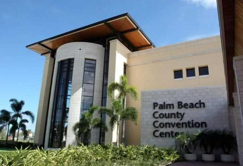 فندق Hilton Palm Beach Pbi