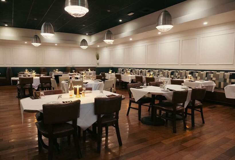 فندق Hilton Palm Beach Pbi