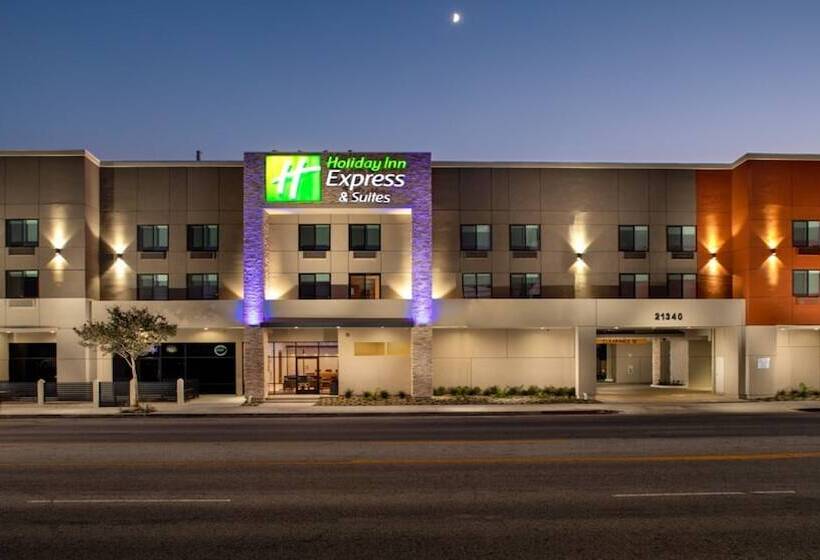 Hotel Holiday Inn Express And Suites Chatsworth