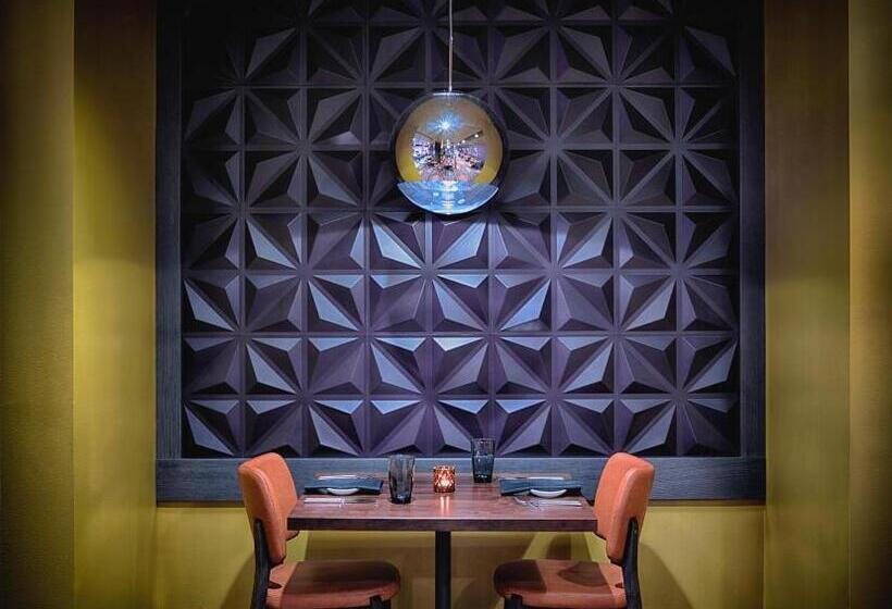 هتل Intercontinental St. Paul Riverfront, An Ihg