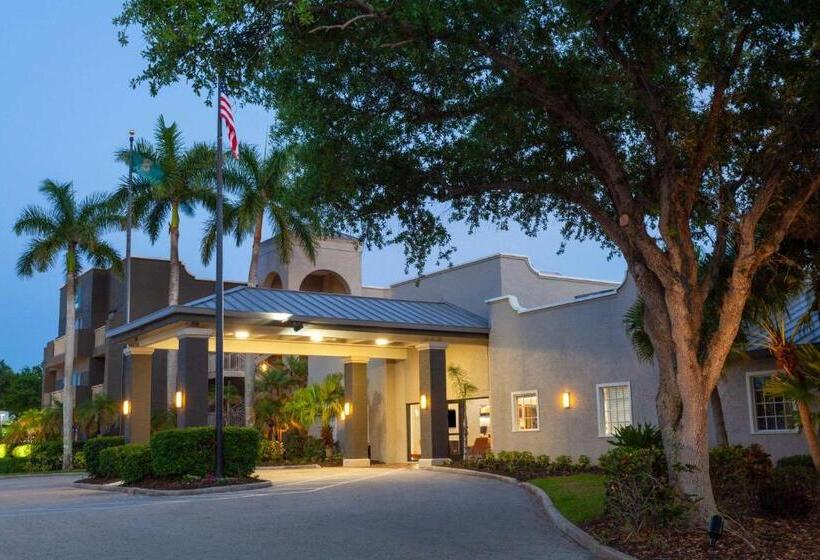 בית מלון כפרי La Quinta By Wyndham Ft. Myers   Sanibel Gateway
