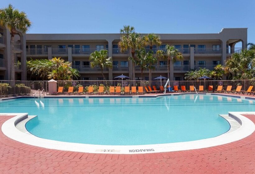 هتل La Quinta Inn & Suites By Wyndham Ft. Myerssanibel Gateway