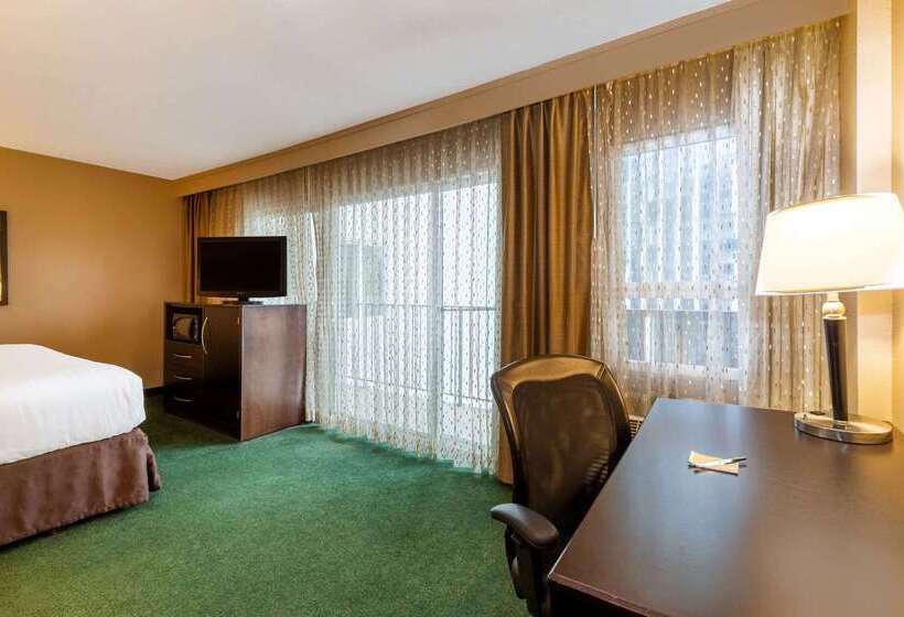 Hotel La Quinta By Wyndham Seattle Downtown